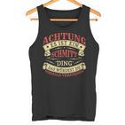 Damen Achtung Es Ist Ein Schmitt Ding Nachname Namensschild Mit-Ausschnitt Tank Top