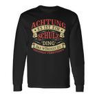 Achtung Es Ist Ein Schulz Ding Last Name Plate S Langarmshirts