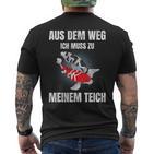 Aus Dem Weg Ich Muss Zu Meiner Pond Koi Carp Garden Pond T-Shirt mit Rückendruck