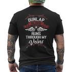 Dunlap Blood Runs Through Myeins Nachname Family T-Shirt mit Rückendruck