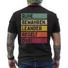 Ruhe Behalten Regelt The Saying In Retro Colours S T-Shirt mit Rückendruck