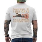 Das Ist Was Ich Mache Ich Pet Cats Ich Spiel Guitar & Ich Weiss Things T-Shirt mit Rückendruck