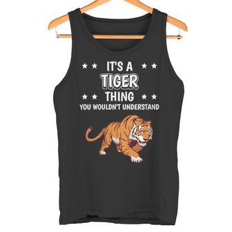 Damen Ist So Ein Tiger Ding Lustiger Spruch Tiger Mit-Ausschnitt Tank Top - Geschenkecke