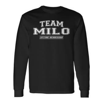 Damen Team Milo Stolzer Familienname Nachname Geschenk Mit-Ausschnitt Langarmshirts - Geschenkecke