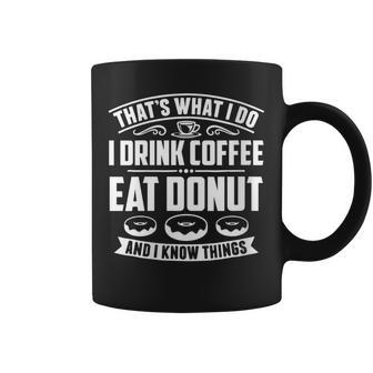 Damen Das Ist Was Ich Trinke Kaffee Esse Donuts Und Weiß Dinge Mit-Ausschnitt Tassen - Geschenkecke