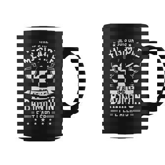 Je Suis Un Mec Simple J'aime Le Badminton Et L'apéro Tasse - Cadeauxyz