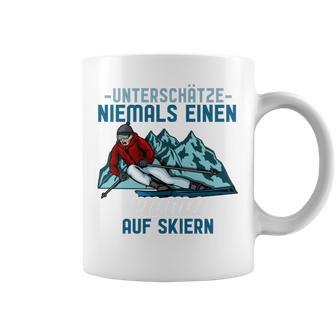 Unterschätze Niemals Einen Alten Mann Auf Skis I Skiing Long-Sleeved Tassen - Geschenkecke