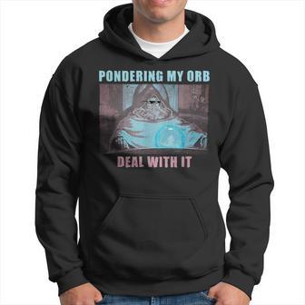 Pondering My Orb Wizard Meme Kapuzenpullover - Geschenkecke