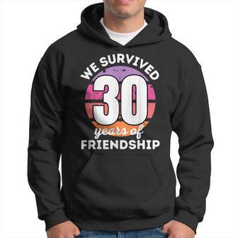 Wir Überlebben 30 Jahre Freundschaft Group Customisation Kapuzenpullover - Geschenkecke