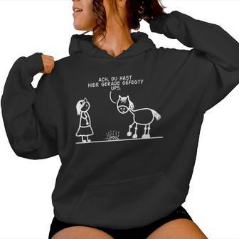 Ach Du Hast Hier Gefegt Hier Gefegt Horse Riding Stall Kapuzenpullover für Damen - Geschenkecke