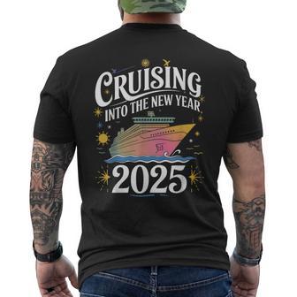 Cruising Into The New Year 2025 Family Vacation Holiday Tees Men's Back Print T-Shirt - Monsterry UK