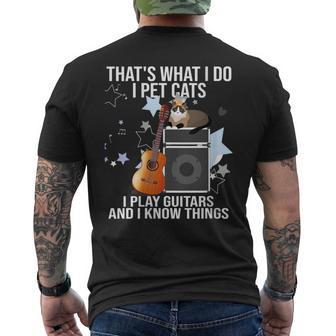 Damen Das Ist Was Ich Mache Ich Pet Cats Ich Spiele Gitarren & Ich Weiß Dinge Mit-Ausschnitt T-Shirt mit Rückendruck - Geschenkecke