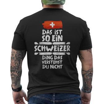 Damen Das Ist So Ein Schweizer Ding Dasersteht Du Nicht Mit-Ausschnitt T-Shirt mit Rückendruck - Geschenkecke