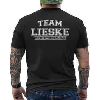 Team Lieske Stolze Familie Nachname Geschenk T-Shirt mit Rückendruck - Geschenkecke