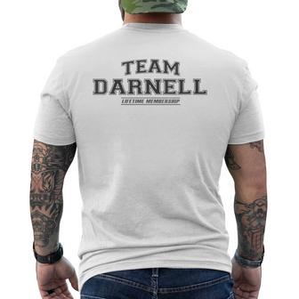 Damen Team Darnell Stolzer Familienname Nachname Mit-Ausschnitt T-Shirt mit Rückendruck - Geschenkecke