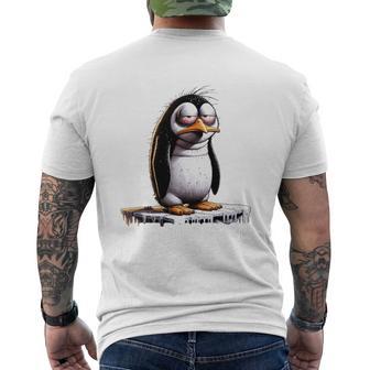 Guten Morgen Ganz Dünnes Eis Saying Penguin T-Shirt mit Rückendruck - Geschenkecke