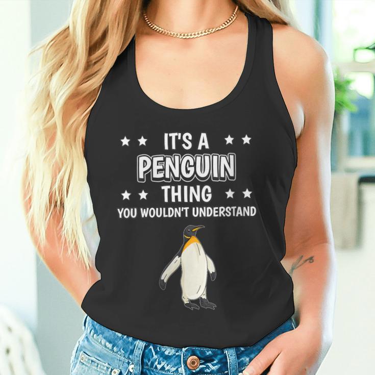 Damen Ist So Ein Pinguin Ding Lustiger Spruch Pinguine Mit-Ausschnitt Tank Top