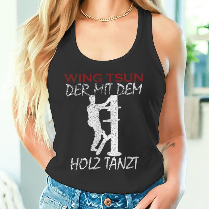 Der Mit Dem Holz Tanzt Martial Arts Training Wing Tsun Tank Top