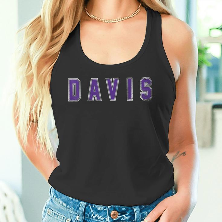 Distressed Davis Proud Family Surname Familia Tank Top