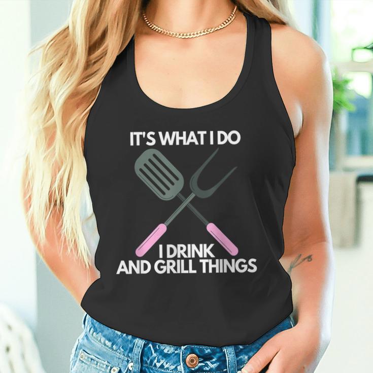 Es Ist Was Ich Trinke Und Grille Dinge Tank Top