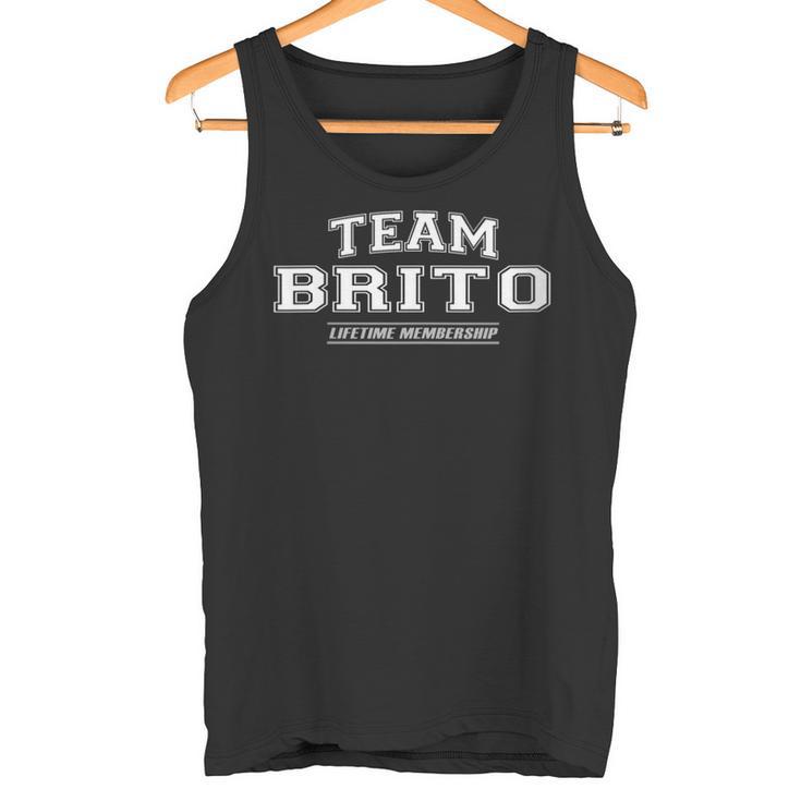 Damen Team Brito Stolzer Familienname Nachname Geschenk Mit-Ausschnitt Tank Top