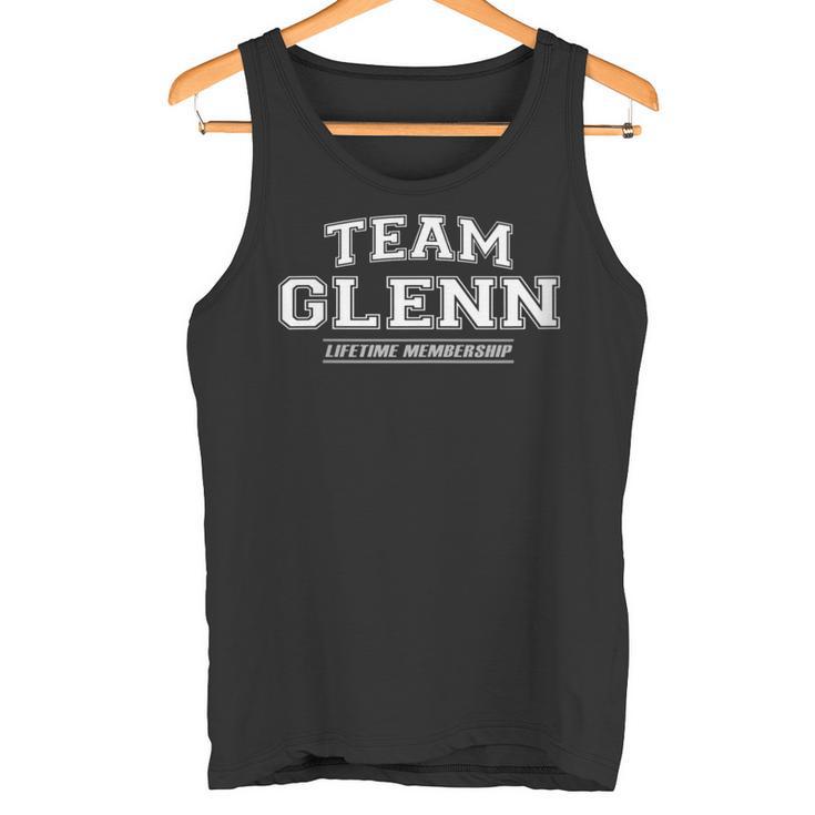 Damen Team Glenn Stolzer Familienname Nachname Geschenk Mit-Ausschnitt Tank Top