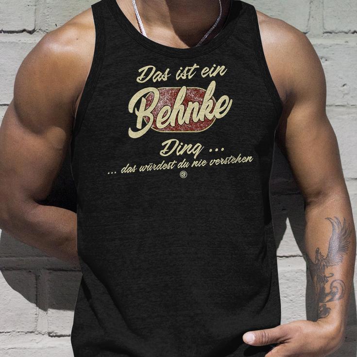 Damen Das Ist Ein Behnke Ding Lustiges Familie Behnke Mit-Ausschnitt Tank Top Geschenke für Ihn