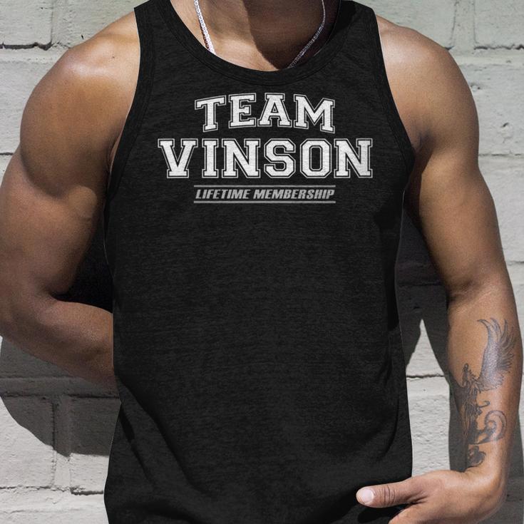 Damen Teaminson Stolzer Familienname Nachname Geschenk Mit-Ausschnitt Tank Top Geschenke für Ihn