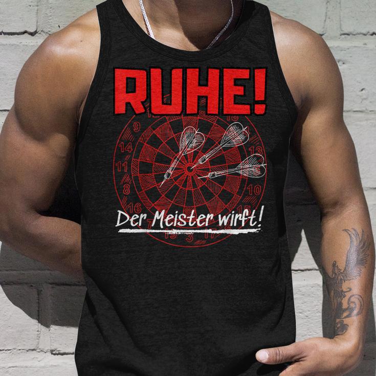 With Darts Quote Ruhe Der Meister Wirft Tank Top Geschenke für Ihn