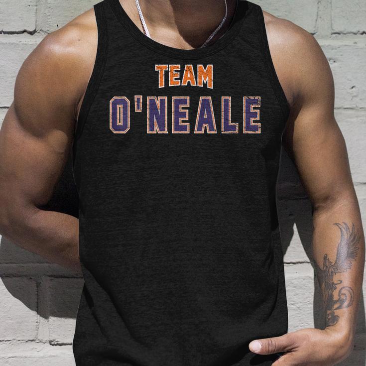 Distressed Team O'neale Last Name Proud Family Last Name Tank Top Geschenke für Ihn