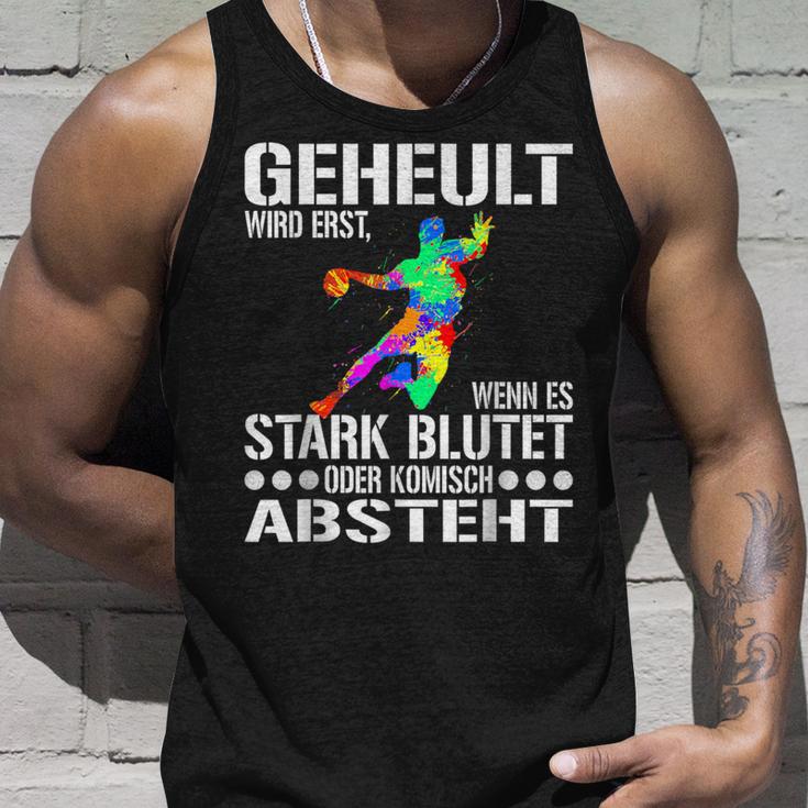 Geheult Wird Erst Wenn Es Stark Blutet Oder Komisch Absteht Tank Top Geschenke für Ihn