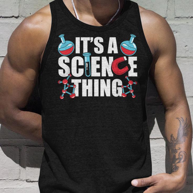 Ist Ein Wissenschaft Ding Wissenschaftler Team Science Tank Top Geschenke für Ihn