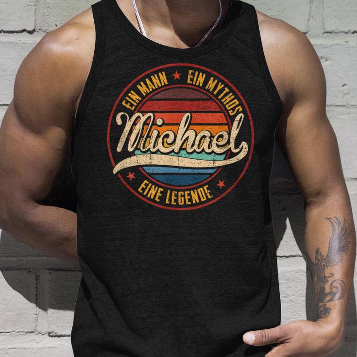 A Man A Mythos A Legend Name Michael Name S Tank Top Geschenke für Ihn