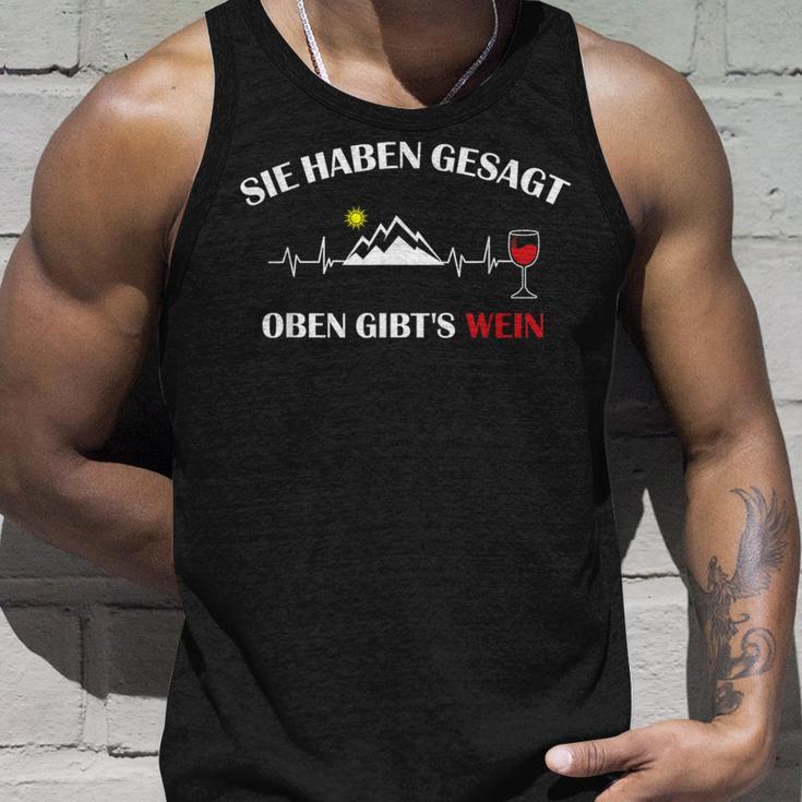 Oben Gibts Wein 'Oben Gibts Wein' Tank Top Geschenke für Ihn