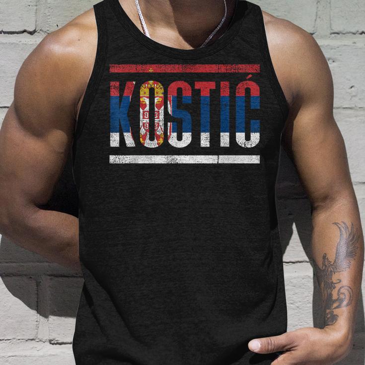 Serbian Last Name Kostic With The Flag Of Serbia Tank Top Geschenke für Ihn