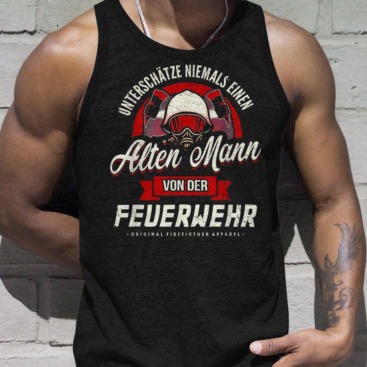 Underschätze Niemal Alten Mann Fireman Tank Top Geschenke für Ihn