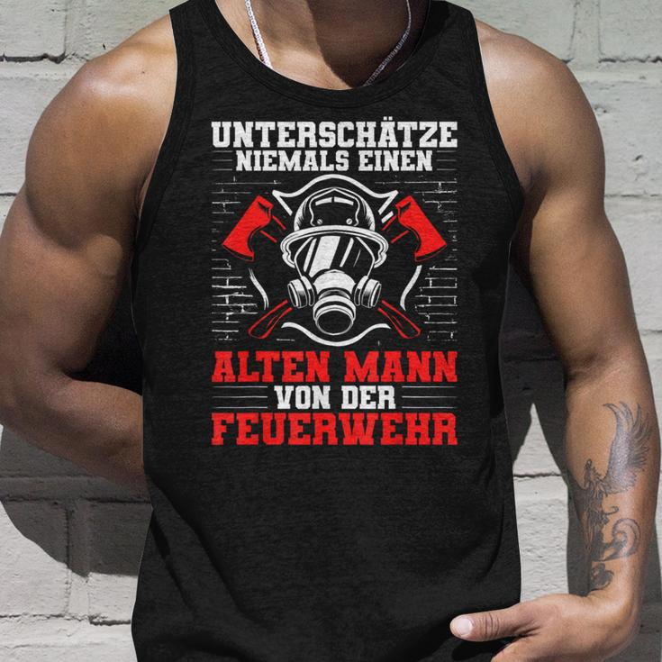 Underschätze Niemal Einen Alten Mann Fire Brigade Grandfather Tank Top Geschenke für Ihn