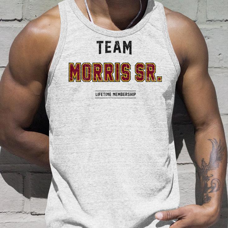 Distressed Team Morris Sr Proud Family Nachname Nachname Tank Top Geschenke für Ihn