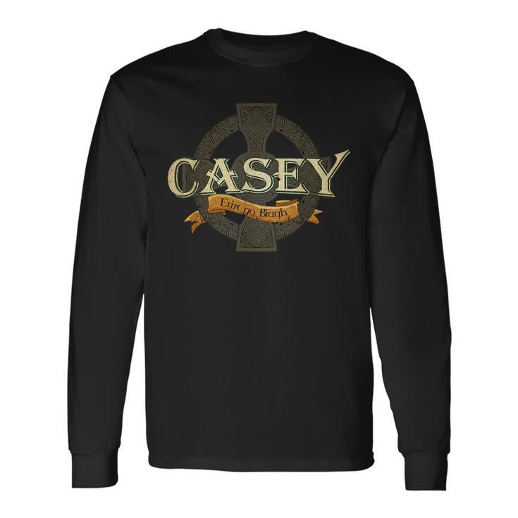 Casey Irischer Nachname Casey Irish Family Name Keltisches Kreuz Langarmshirts Geschenkideen