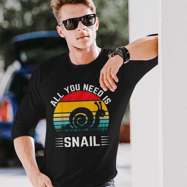 Alles Was Du Brauchst Ist Schnecke Langarmshirts Geschenke für Ihn