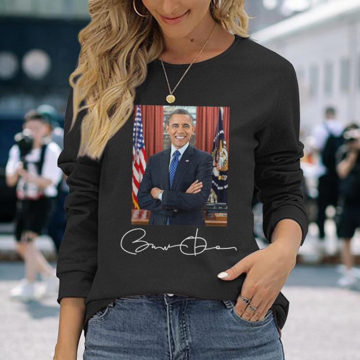 Barack Obama Signature And Portrait Langarmshirts Geschenke für Sie