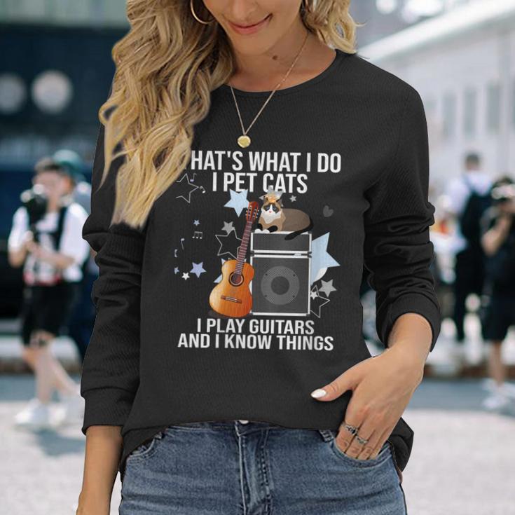 Damen Das Ist Was Ich Mache Ich Pet Cats Ich Spiele Gitarren & Ich Weiß Dinge Mit-Ausschnitt Langarmshirts Geschenke für Sie