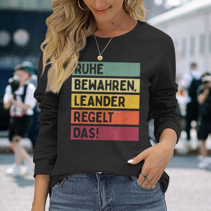 Ruhe Behalten Regelt The Saying In Retro Colours S Langarmshirts Geschenke für Sie