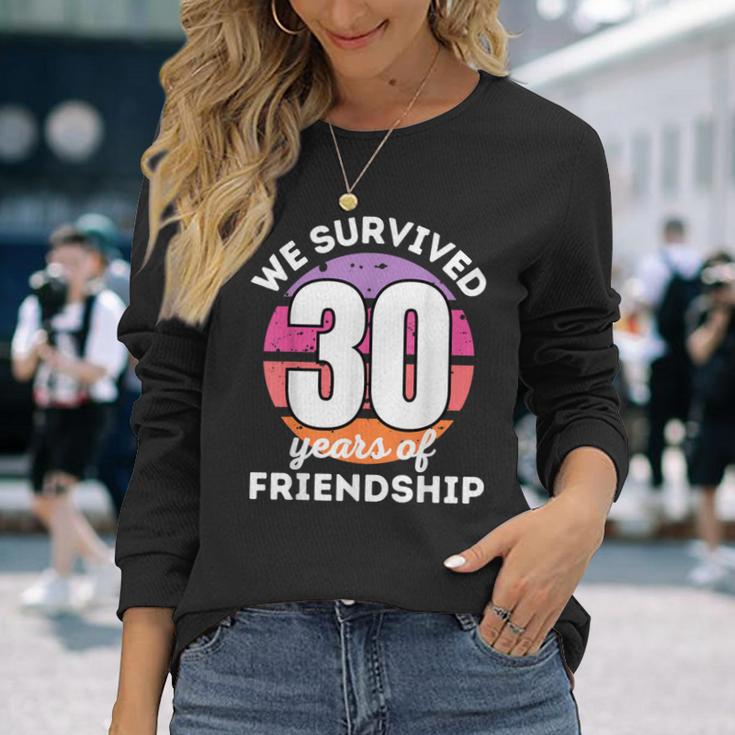 Wir Überlebben 30 Jahre Freundschaft Group Customisation Langarmshirts Geschenke für Sie