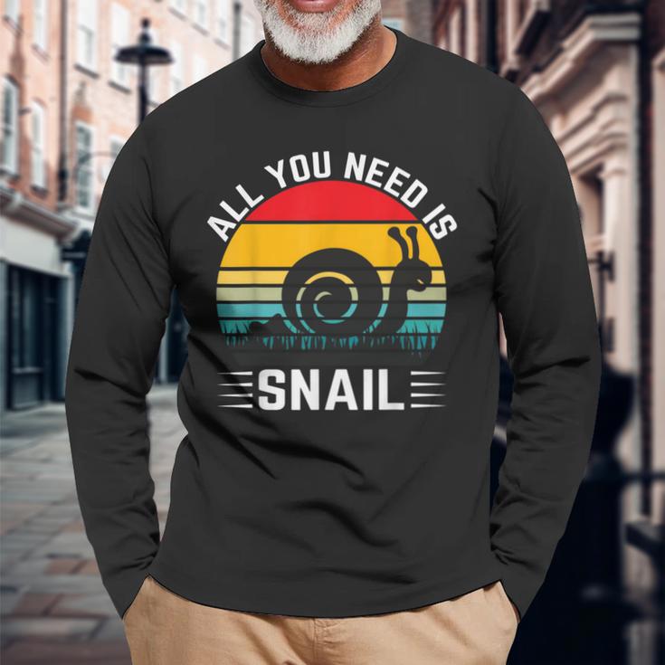 Alles Was Du Brauchst Ist Schnecke Langarmshirts Geschenke für alte Männer