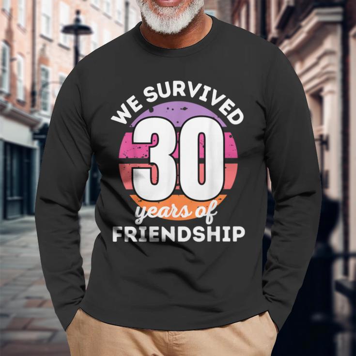 Wir Überlebben 30 Jahre Freundschaft Group Customisation Langarmshirts Geschenke für alte Männer