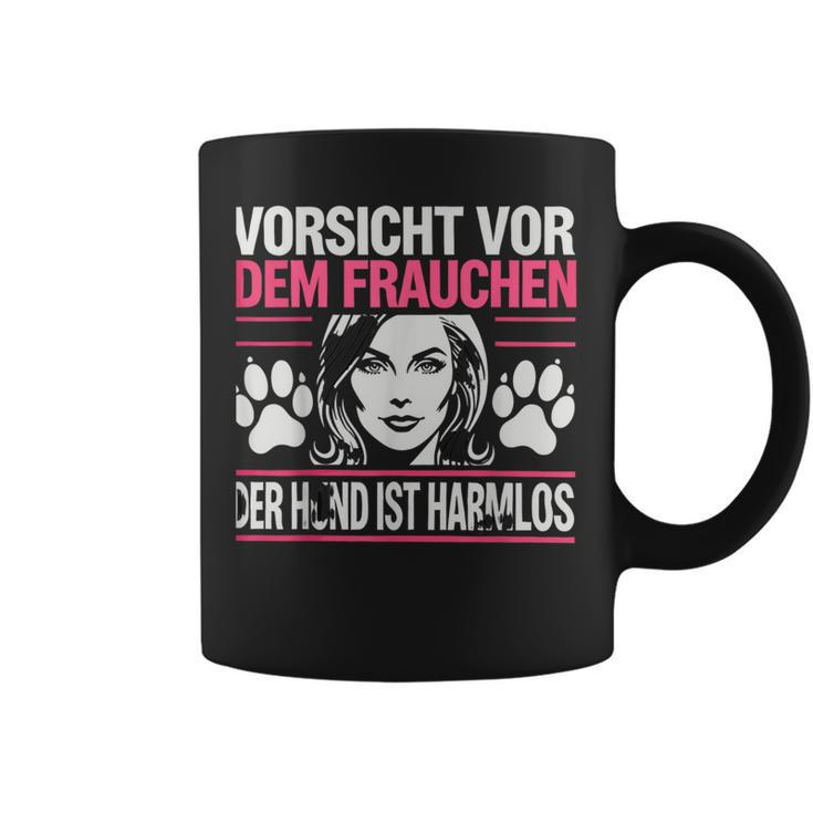 Women'sorsichtor Dem Frauchen Der Hund Ist Harmlos Tassen