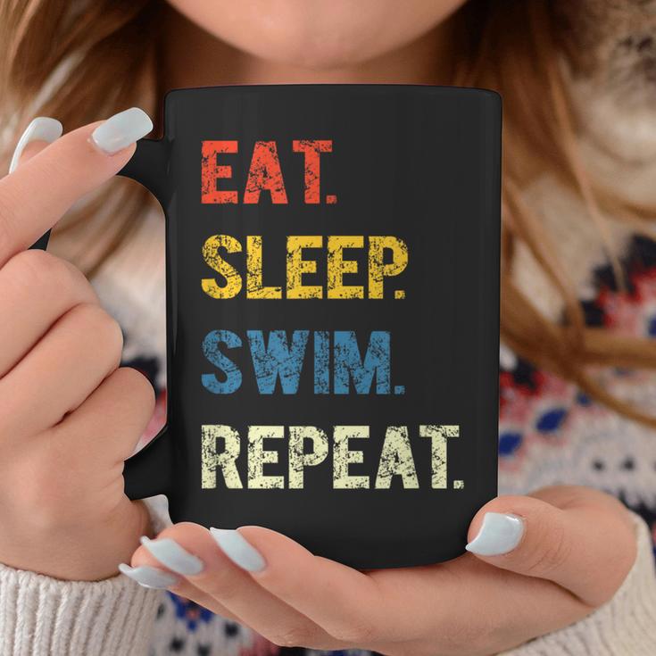 Eat Sleep Swim Repeat Schwimmer Schwimmen Tassen Lustige Geschenke