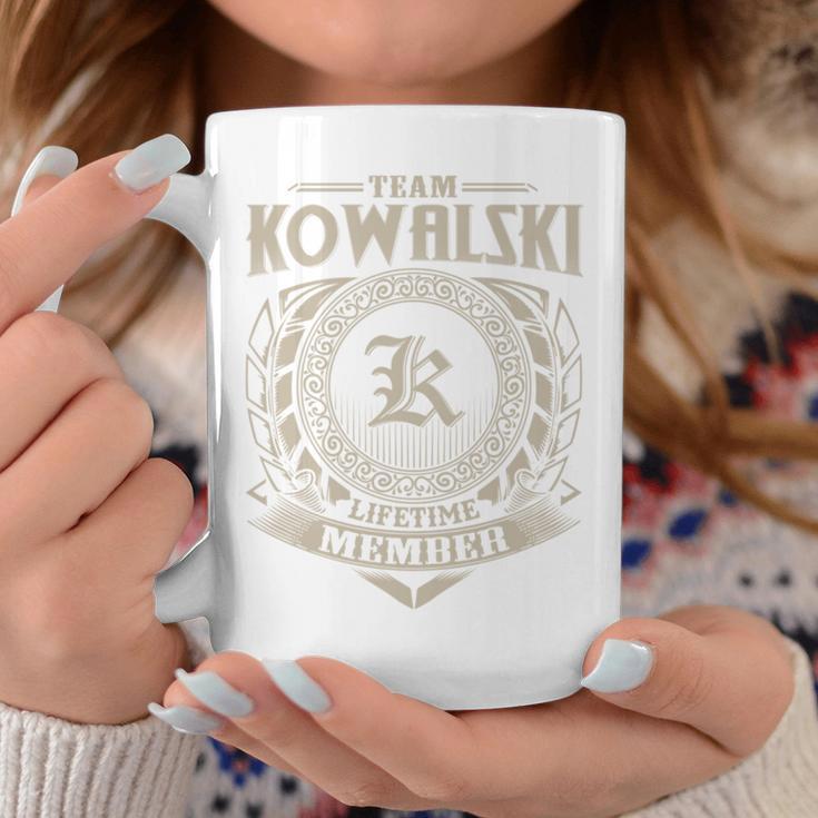 Team Kowalski Lifetime Member Last Name Kowalski Family Tassen Lustige Geschenke