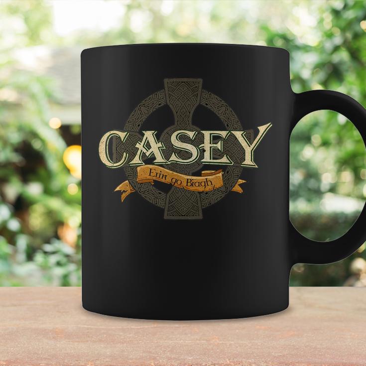 Casey Irischer Nachname Casey Irish Family Name Keltisches Kreuz Tassen Geschenkideen